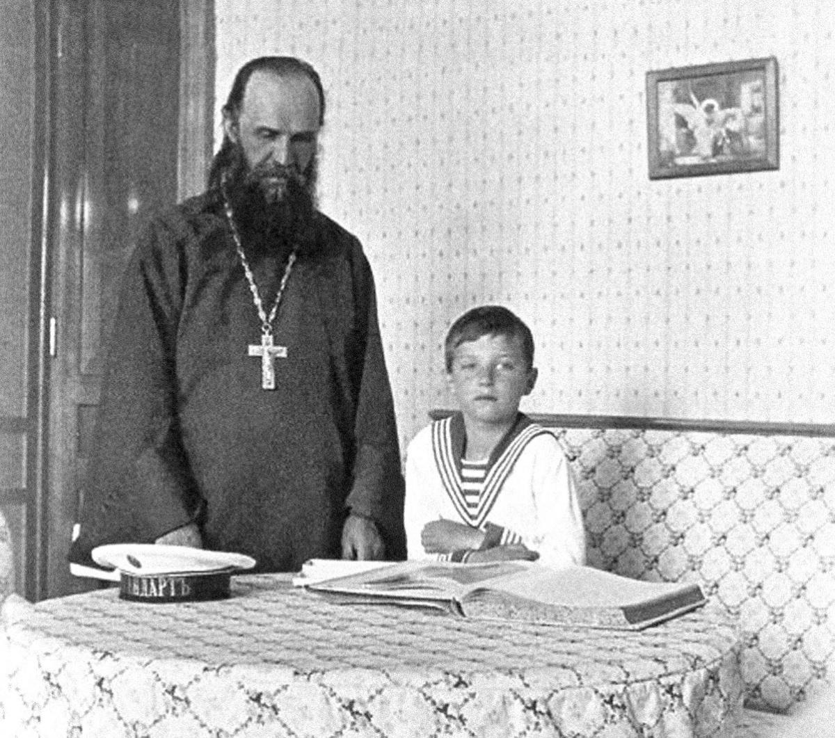 Цесаревич Алексей и протоиерей Александр Васильев, ученик Рачинского. Законоучитель и духовник царских детей